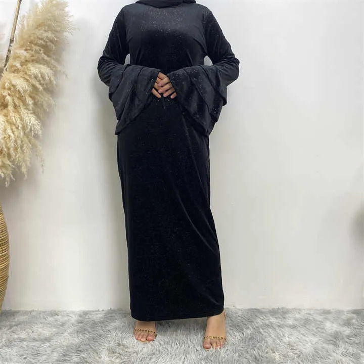 عبايات لامعه Colorful abayas