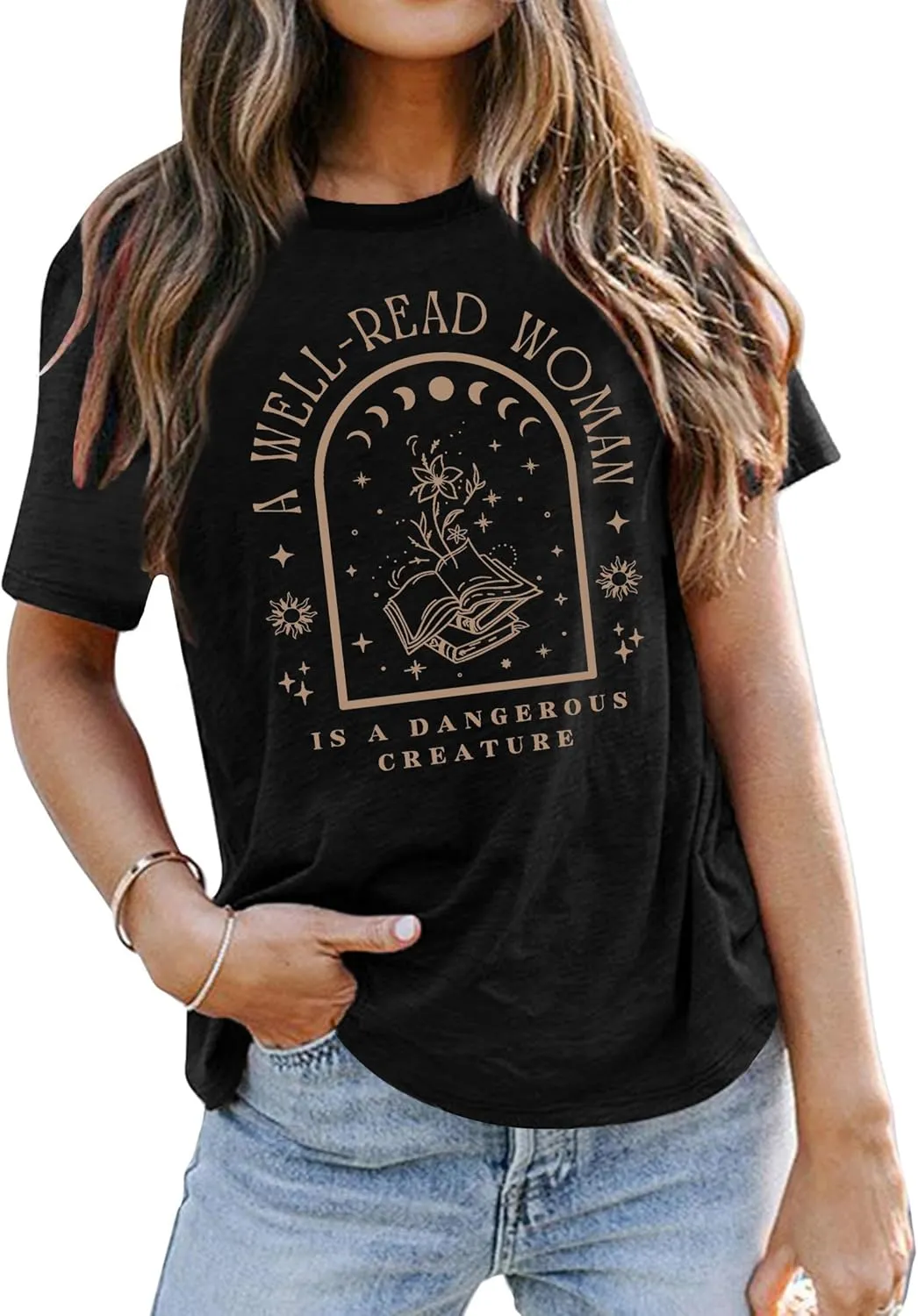 A Well Read Woman T-Shirt Women Reading Book Shirt Cute Book Lover Gift Vintage Graphic Tee Tops Funny Teacher Shirt