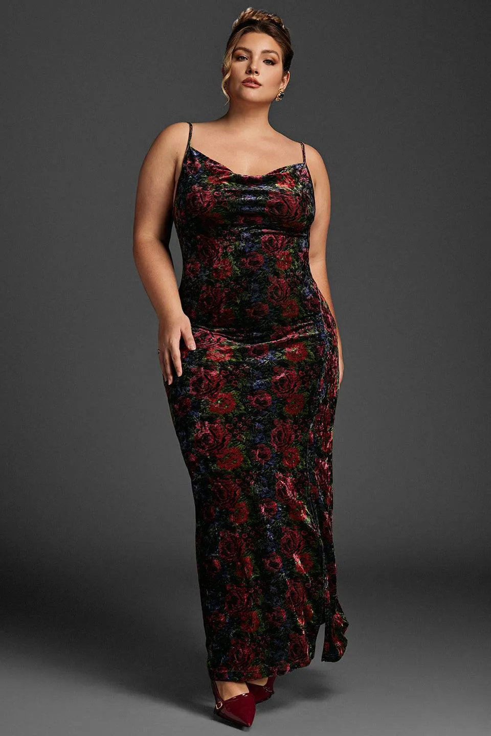 Curveins Plus Size V-Neck Velvet Sleeveless Split Hem Plain Maxi Dress