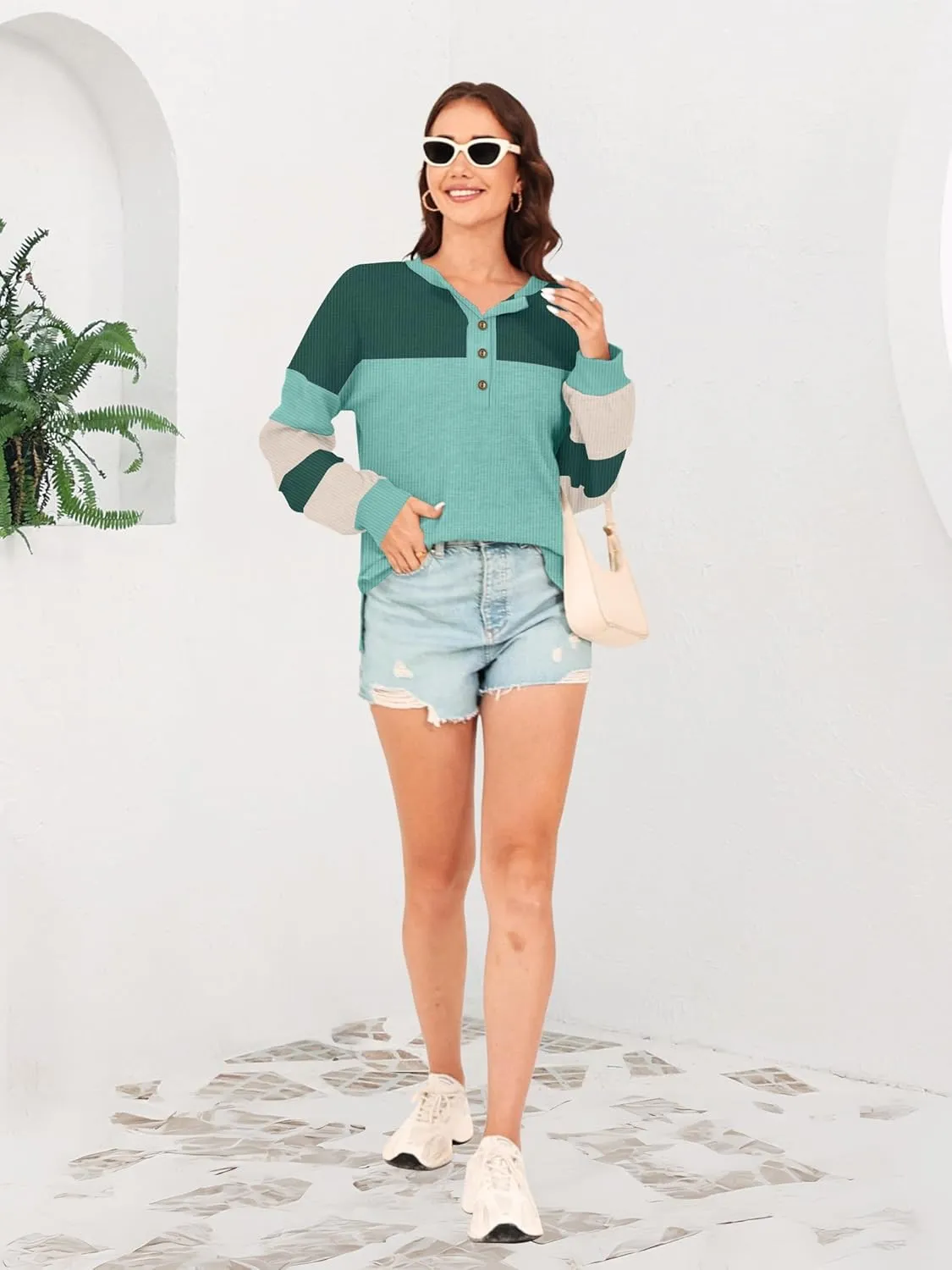 Disamer Sweatshirts for Womens Long Sleeve V Neck Striped Fashion Oversized T Shirts Casual Button Down Henley Neck Tops