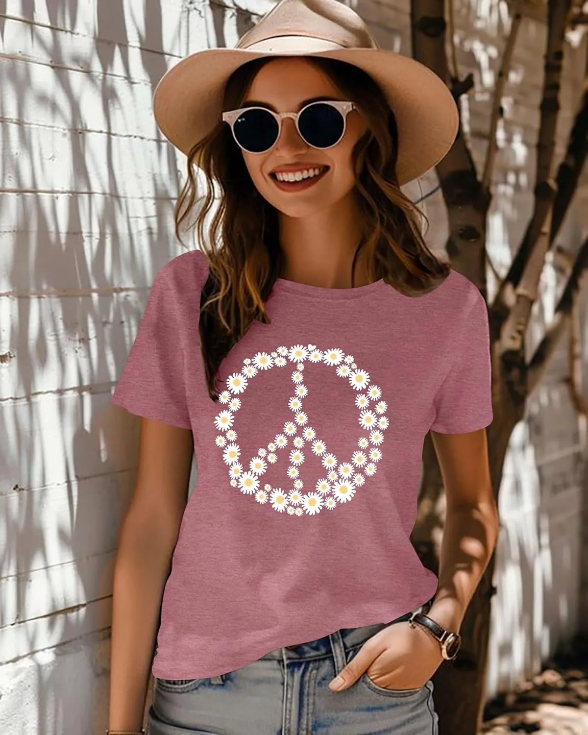 Peace Sign Love T-Shirt for Women Flower Graphic Shirt Hippie Short Sleeve 60s 70s Shirt Inspirational Tee Tops
