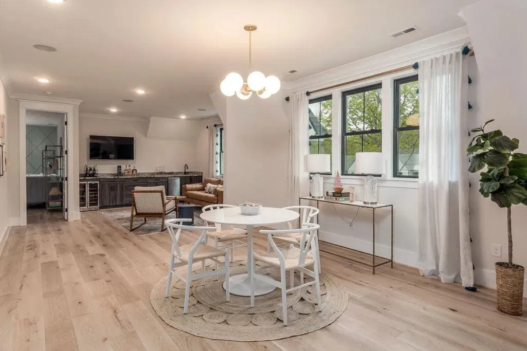 Spacious 4-Bedroom Home with 3952 sq ft of Living Space