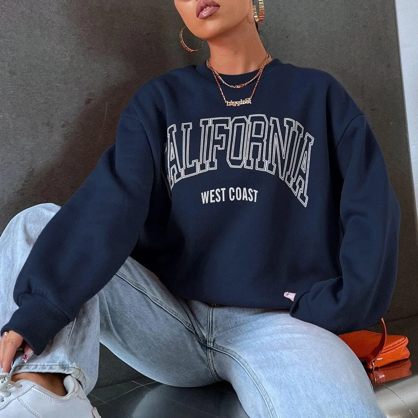 Women Oversized California Letter Graphic Fleece Sweatshirt Long Sleeve Crewneck Drop Shoulder Pullover Jumper