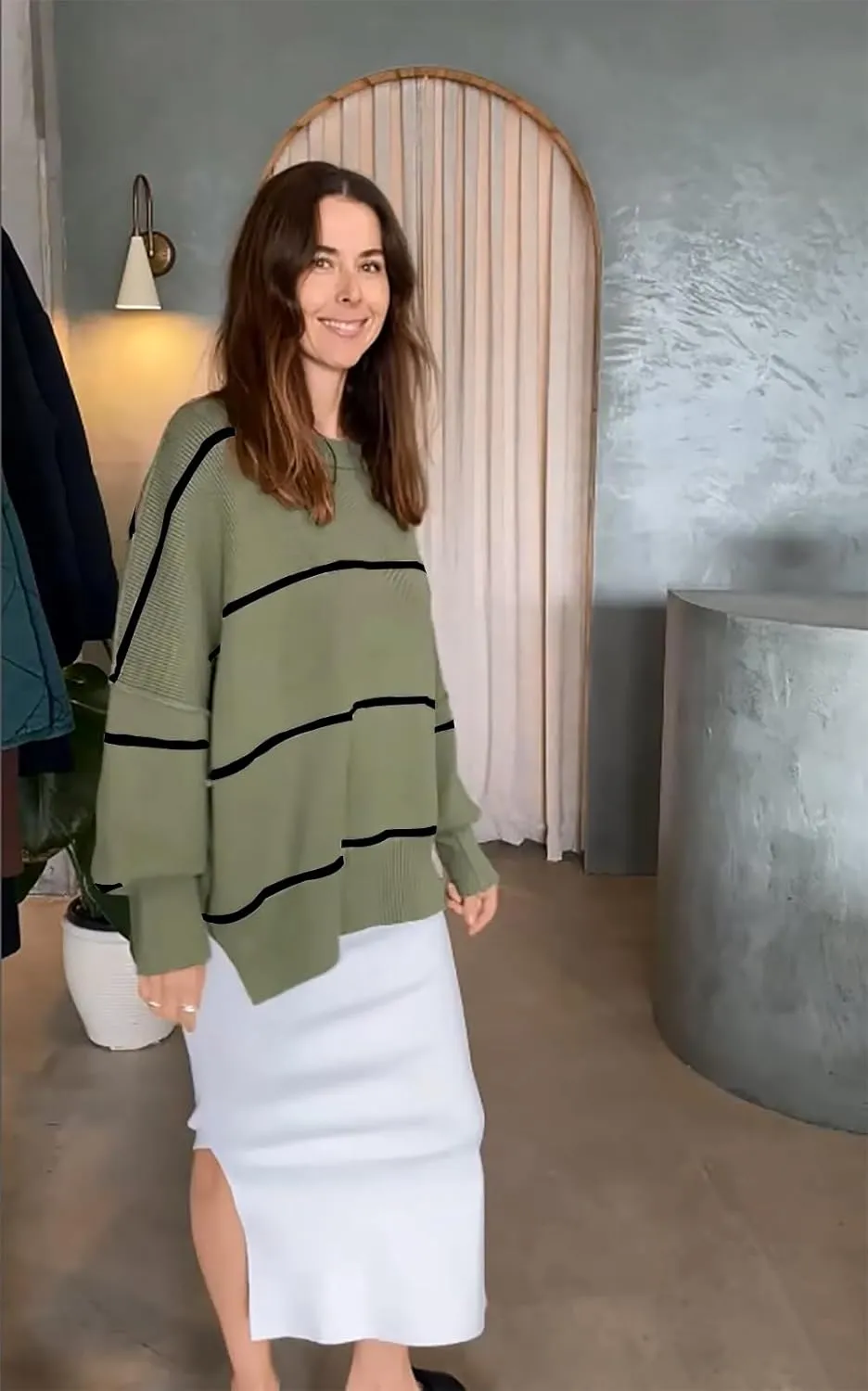 Women's Oversized Crewneck Sweaters Batwing Long Sleeve Side Slit Ribbed Knit Pullover Sweater Tops