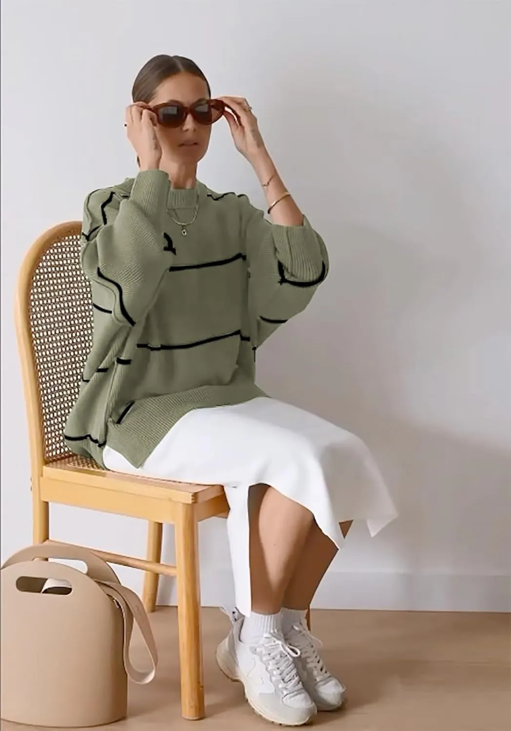 Women's Oversized Crewneck Sweaters Batwing Long Sleeve Side Slit Ribbed Knit Pullover Sweater Tops